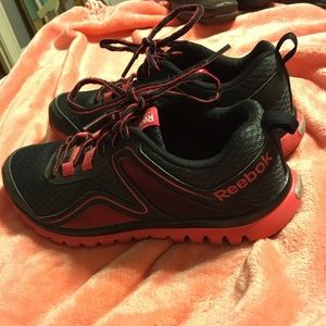 Reebok Black/Gray/Pink Tennis Shoes
